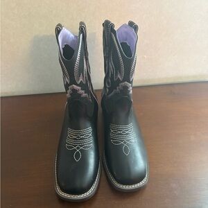 Western Women’s Size 6 Black and Purple Boots